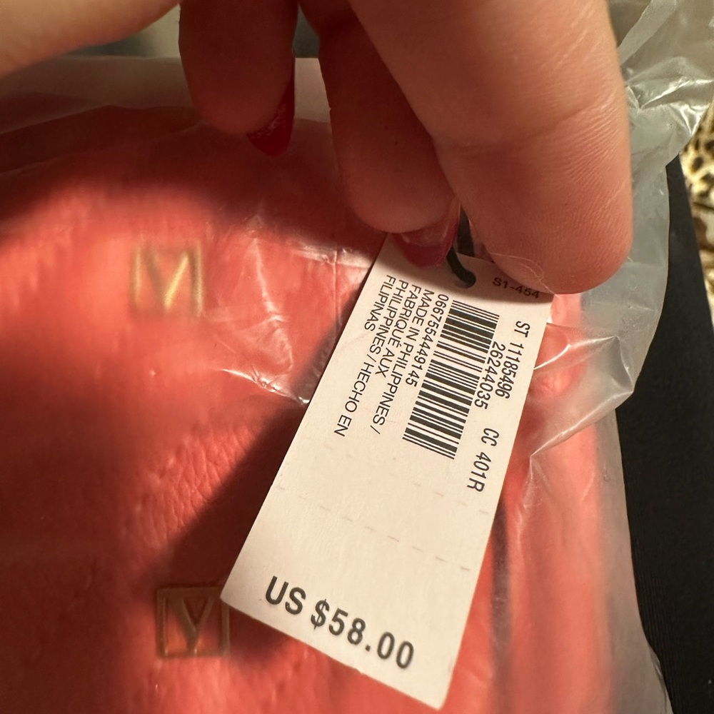 Brand new coral pink purse - Picture 4 of 4